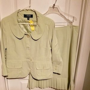 2Pc Suit - Pleated Skirt